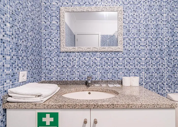 Herz-altstadt-zentrum 5 Stars By Interhome * Фуншал
